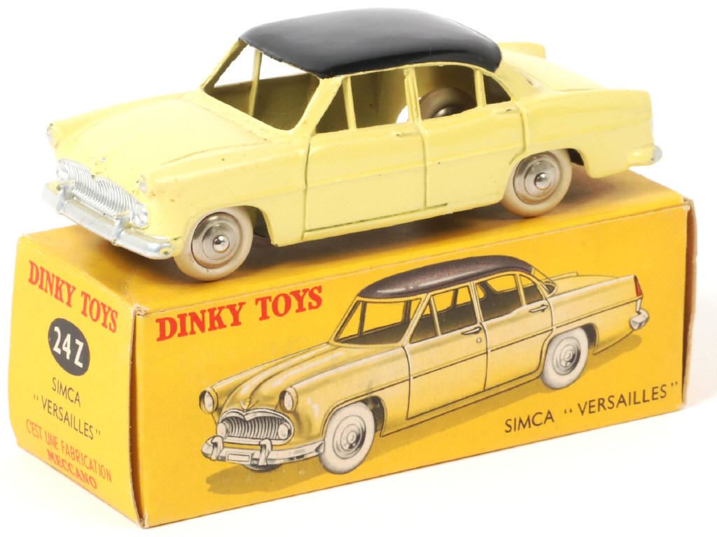 Lot 373 - DINKY TOYS (FRANCE) (1)