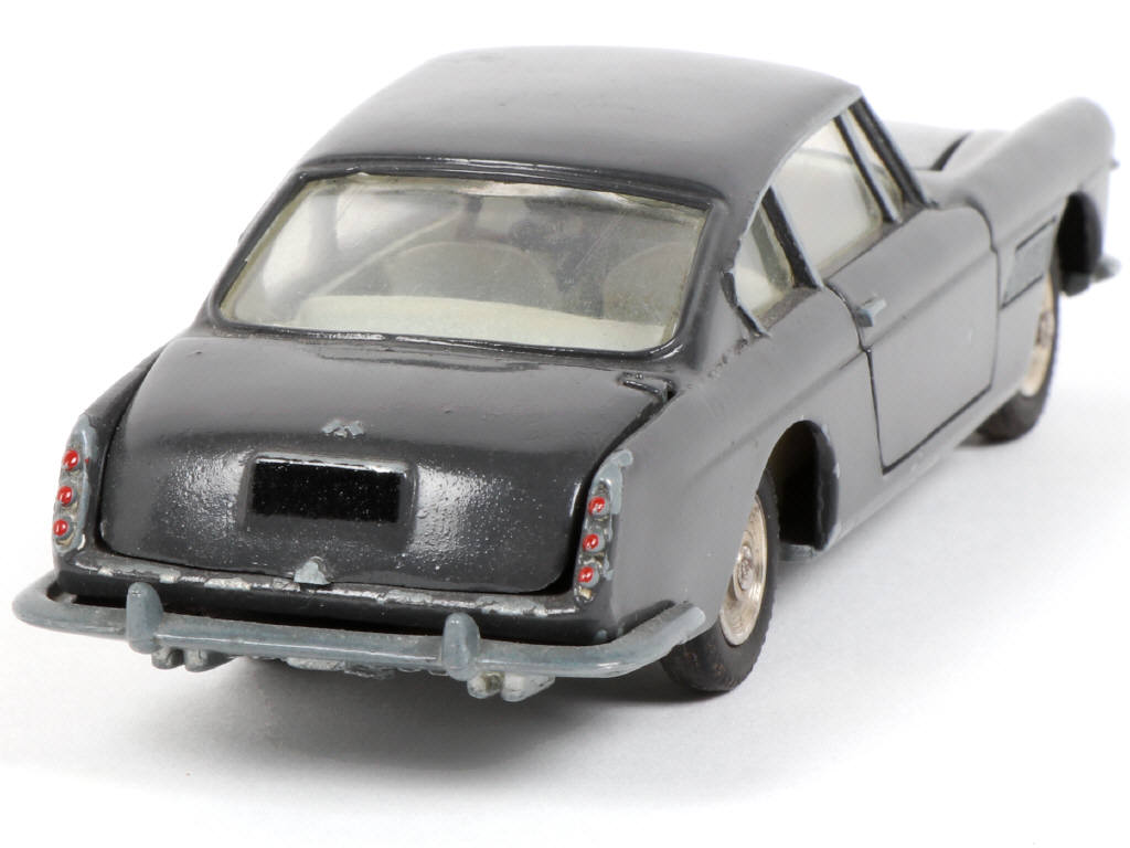 Lot 335 - DINKY TOYS (FRANCE) (1)