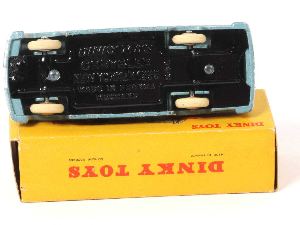 Lot 341 - DINKY TOYS (FRANCE) (1)