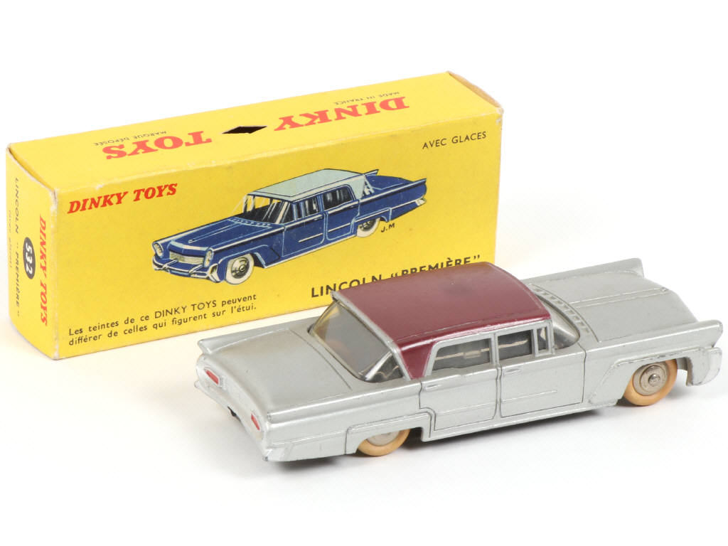 Lot 460 - DINKY TOYS (FRANCE) (1)