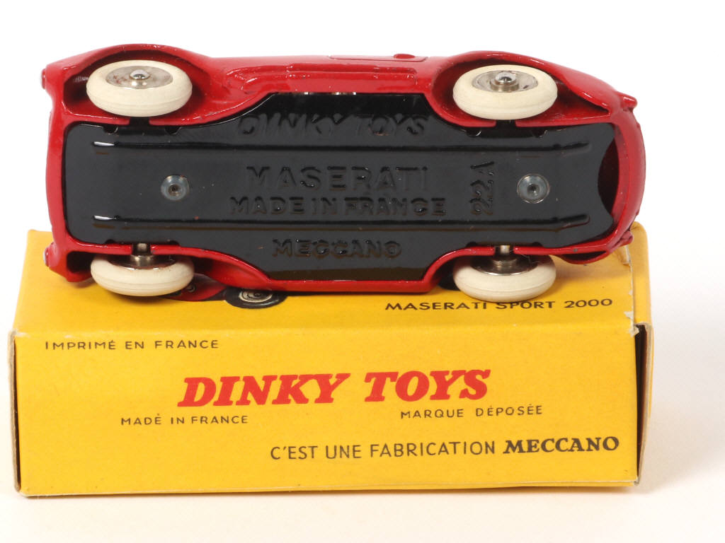 Lot 339 - DINKY TOYS (FRANCE) (1)