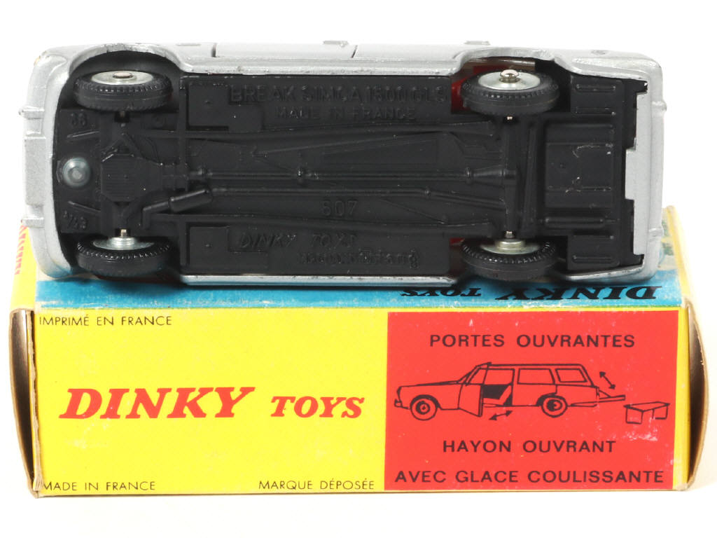 Lot 394 - DINKY TOYS (FRANCE) (1)