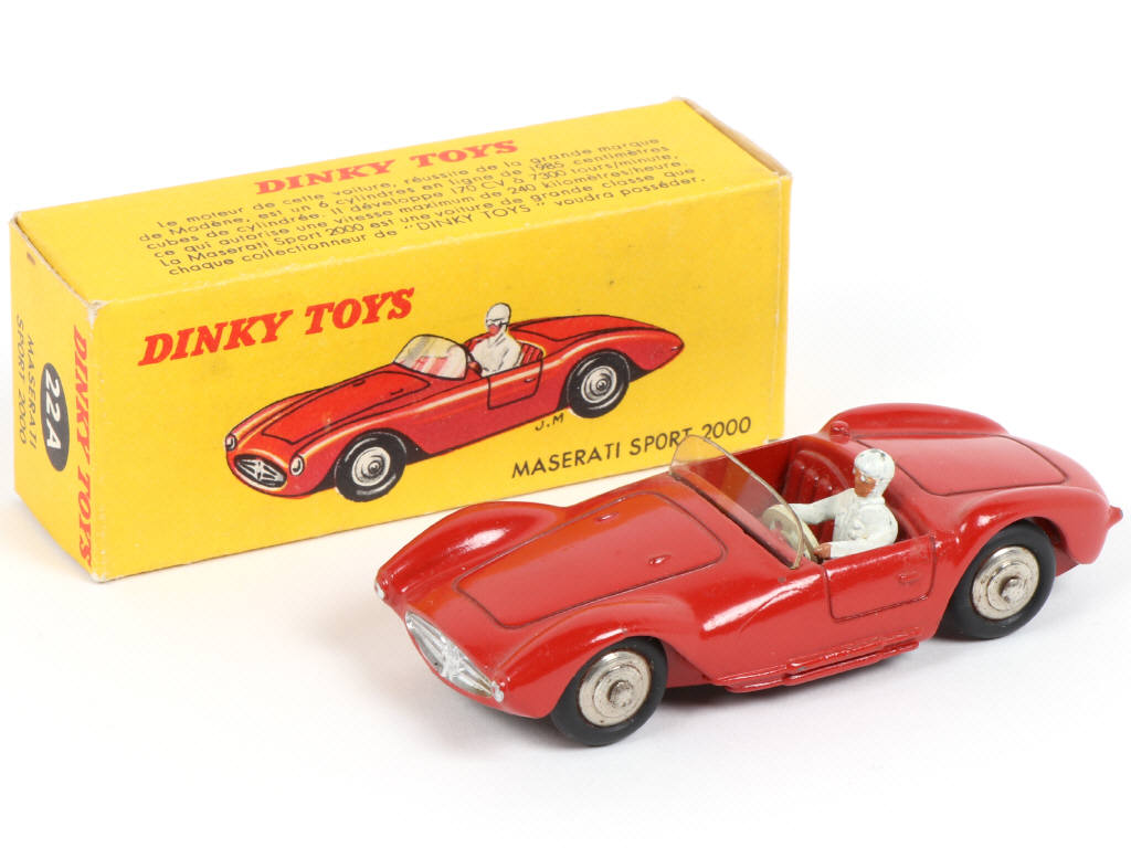Lot 338 - DINKY TOYS (FRANCE) (1)