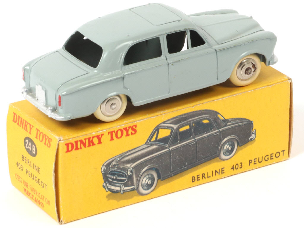 Lot 344 - DINKY TOYS (FRANCE) (1)