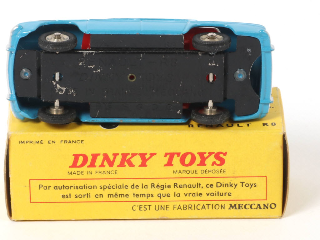 Lot 377 - DINKY TOYS (FRANCE) (1)