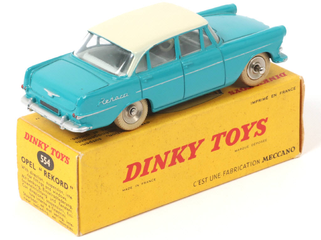 Lot 440 - DINKY TOYS (FRANCE) (1)