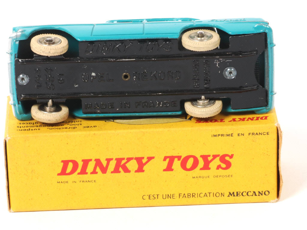 Lot 440 - DINKY TOYS (FRANCE) (1)
