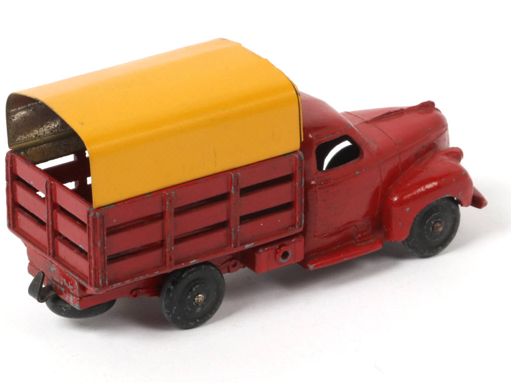 Lot 475 - DINKY TOYS (FRANCE) (1)