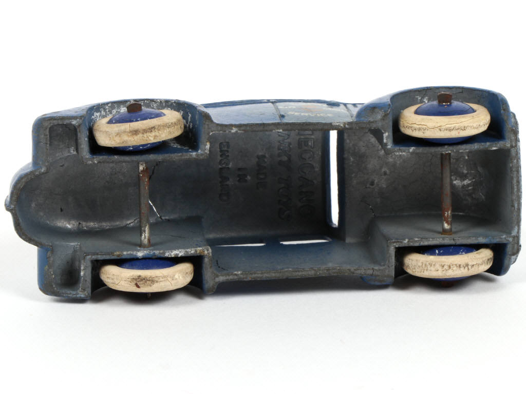 Lot 524 - DINKY TOYS (GB) (1)