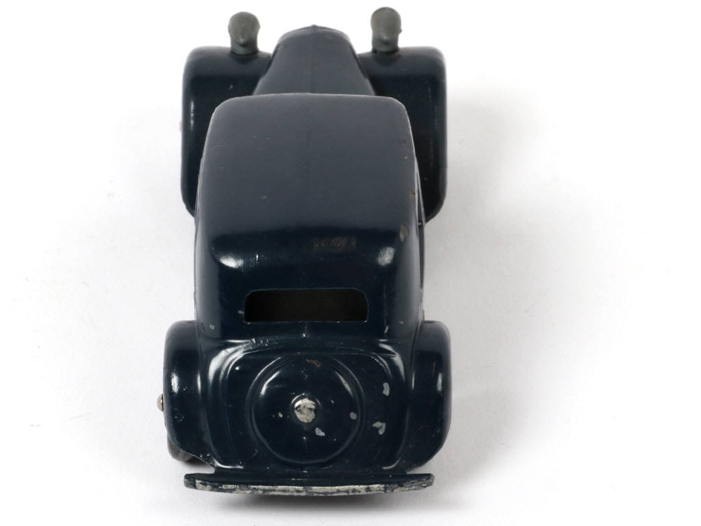Lot 313 - DINKY TOYS (FRANCE) (1)