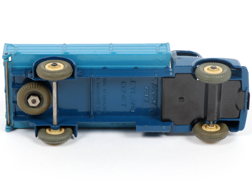 Lot 546 - DINKY TOYS (GB) (1)