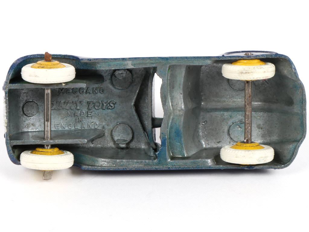 Lot 243 - DINKY TOYS (GB) (1)