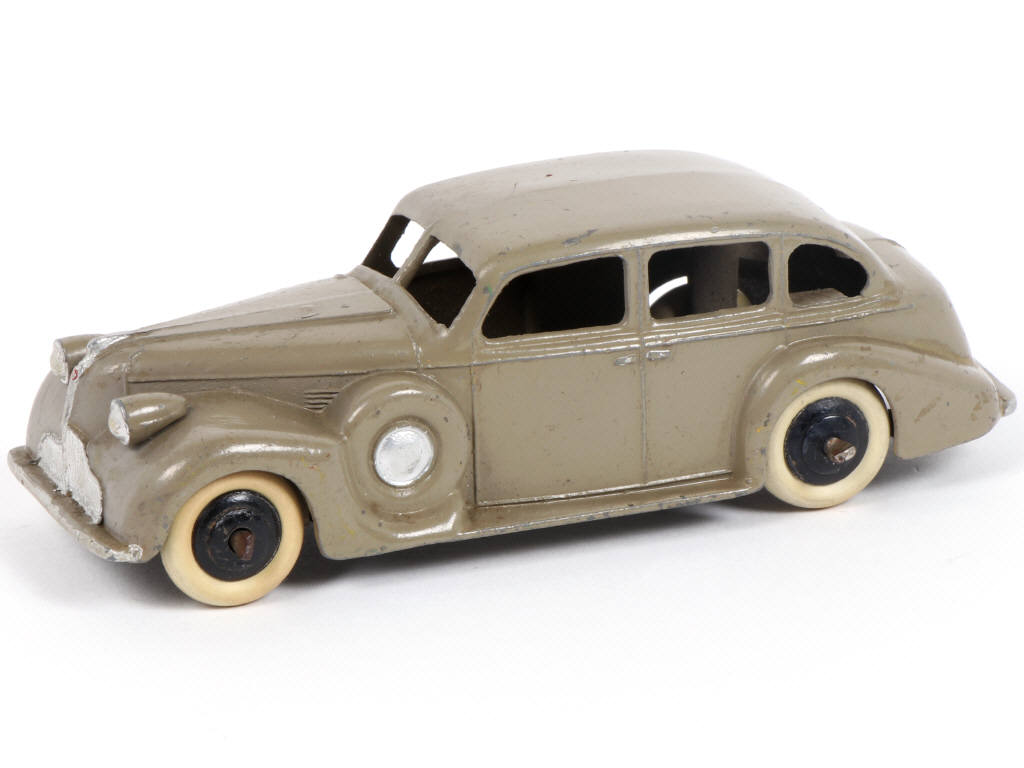 Lot 249 - DINKY TOYS (GB) (1)
