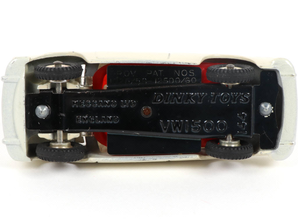 Lot 260 - DINKY TOYS (GB) (1)