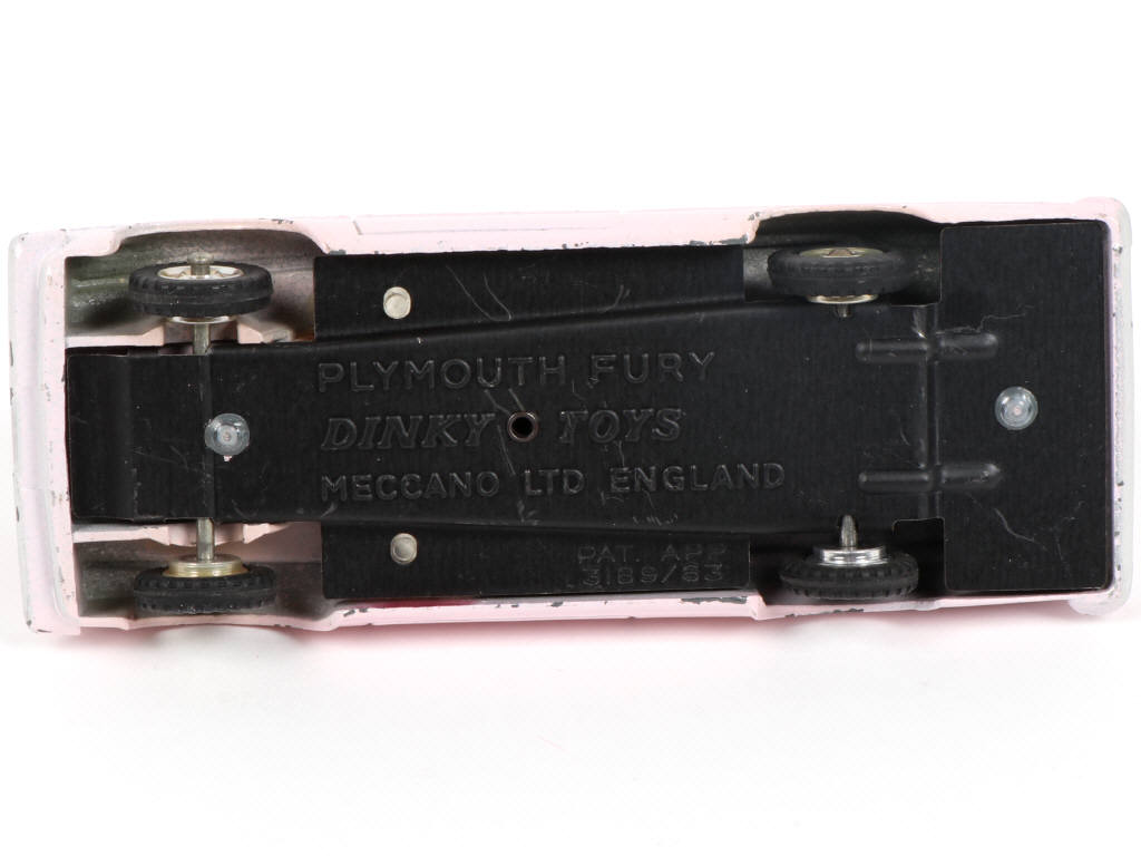 Lot 259 - DINKY TOYS (GB) (1)
