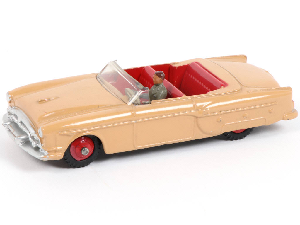 Lot 256 - DINKY TOYS (GB) (1)