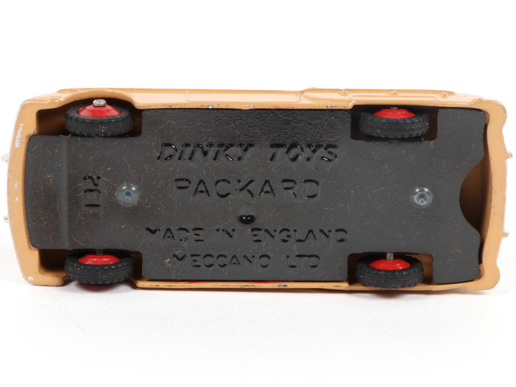 Lot 256 - DINKY TOYS (GB) (1)