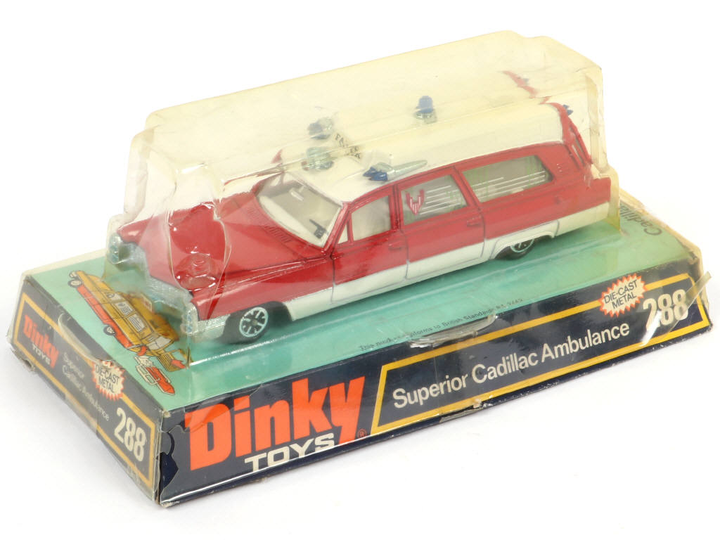 Lot 274 - DINKY TOYS (GB) (1)
