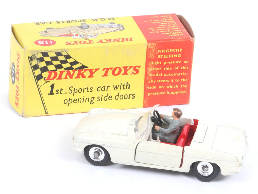 Lot 265 - DINKY TOYS (GB) (1)