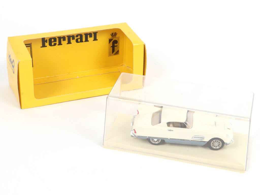 Lot 104 - IDEA 3 (ITALIE) (1)