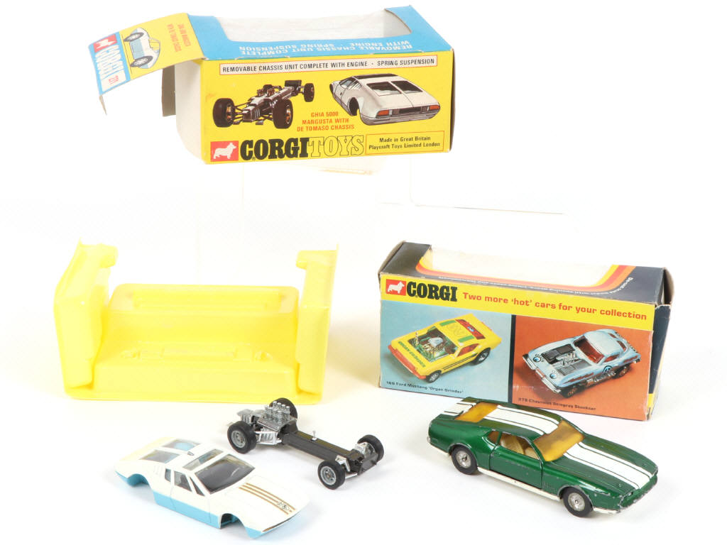 Lot 157 - CORGI TOYS (GB) (2)