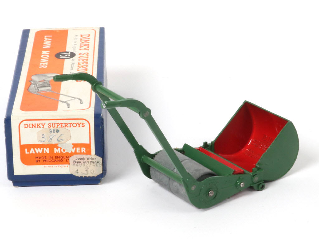 Lot 288 - DINKY TOYS (GB) (1)