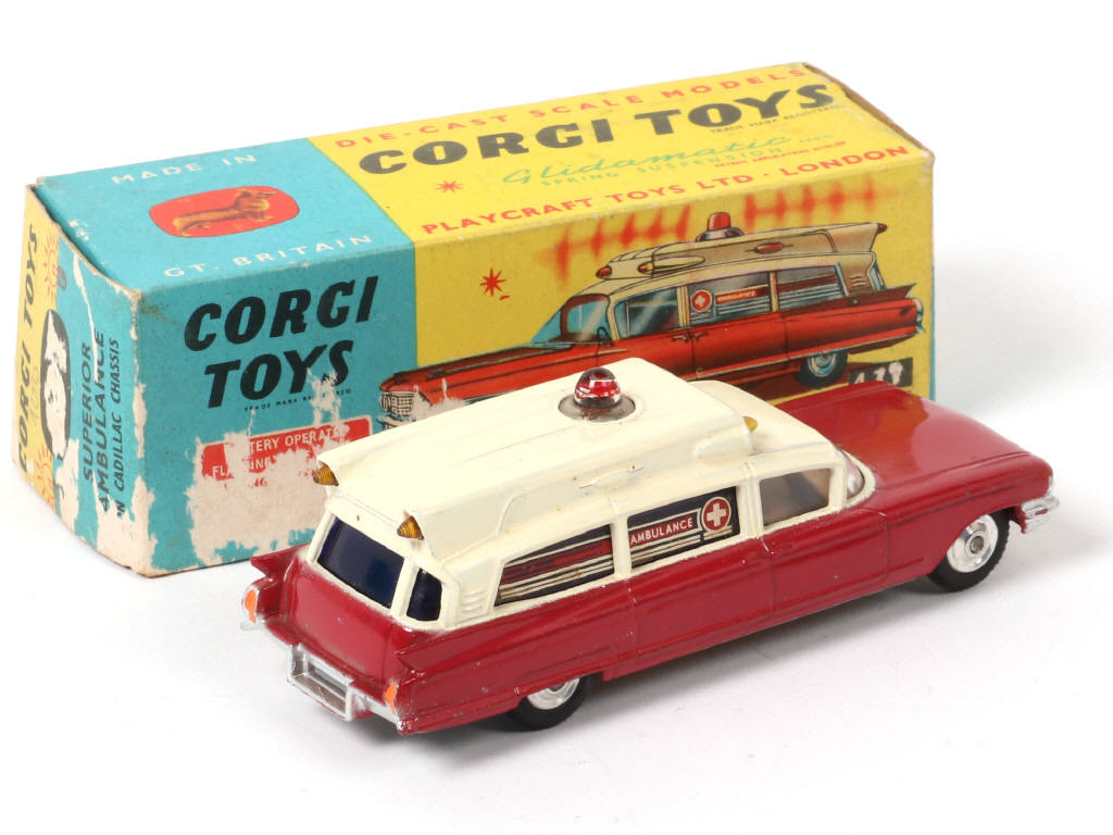 Lot 139 - CORGI TOYS (GB) (1)