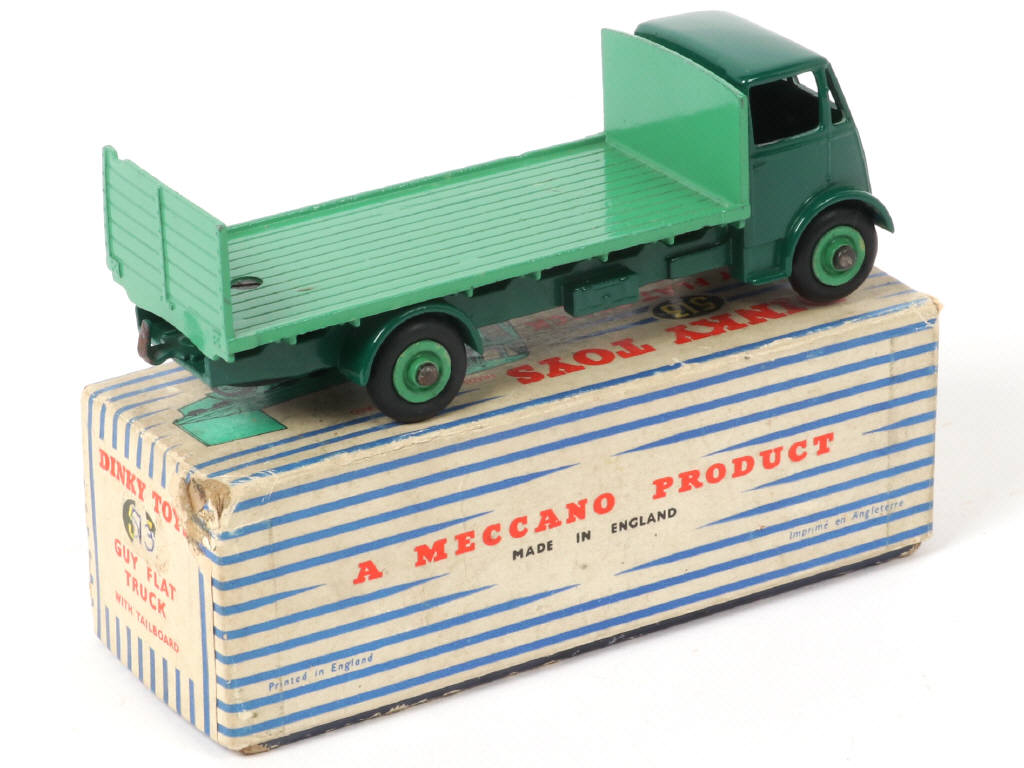 Lot 277 - DINKY TOYS (GB) (1)