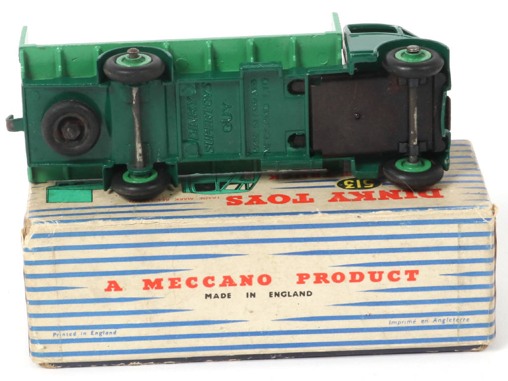 Lot 277 - DINKY TOYS (GB) (1)