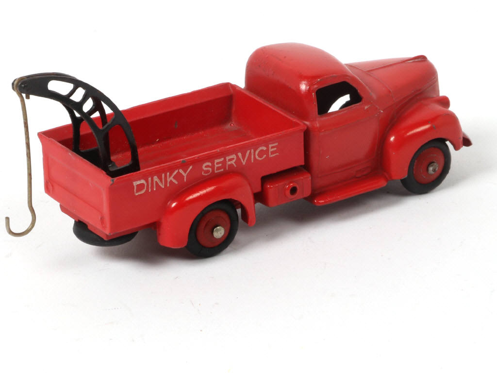 Lot 316 - DINKY TOYS (FRANCE) (1)