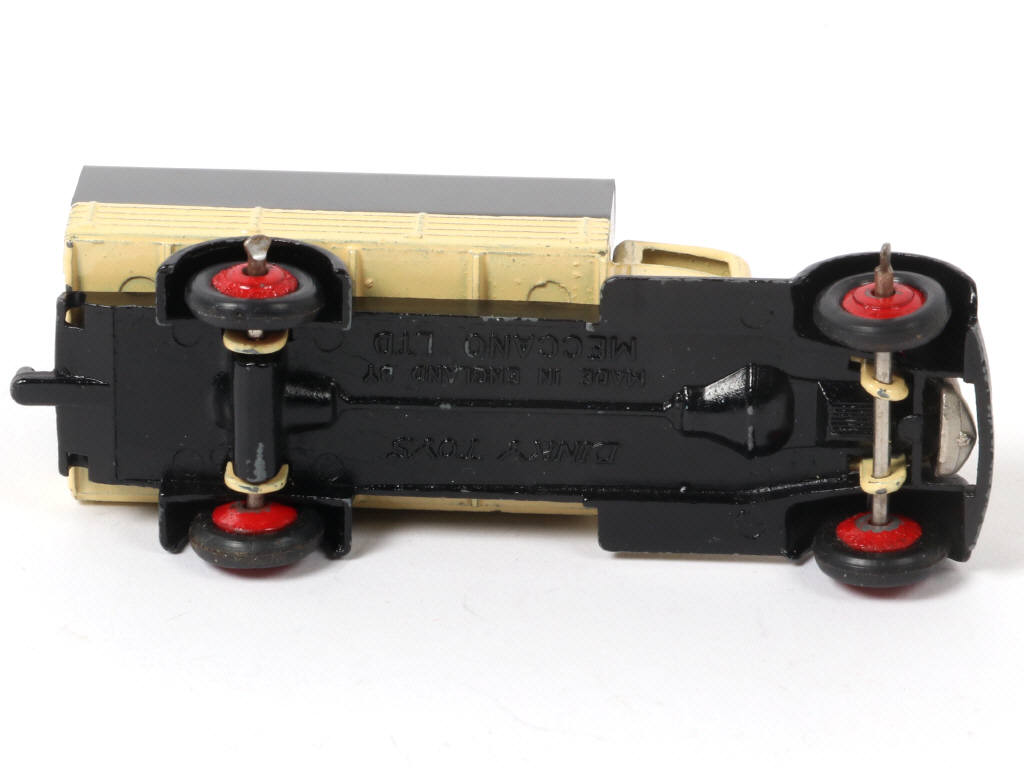 Lot 254 - DINKY TOYS (GB) (1)