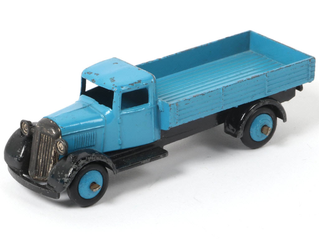Lot 249 - DINKY TOYS (GB) (1)