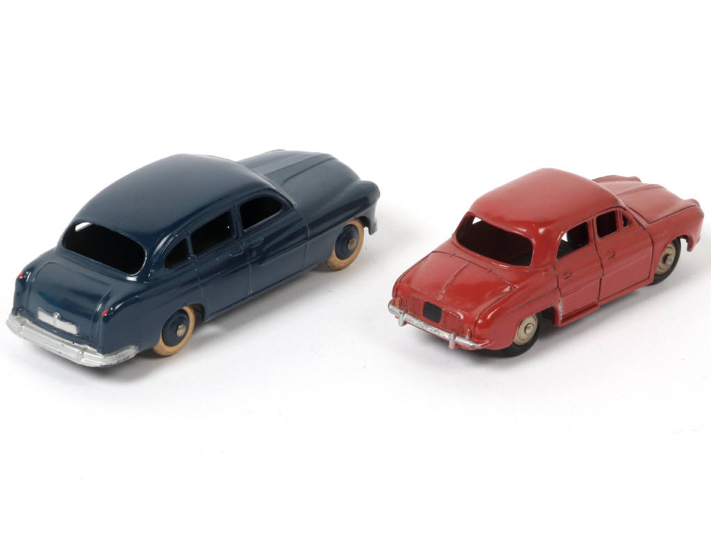 Lot 340 - DINKY TOYS (FRANCE) (2)