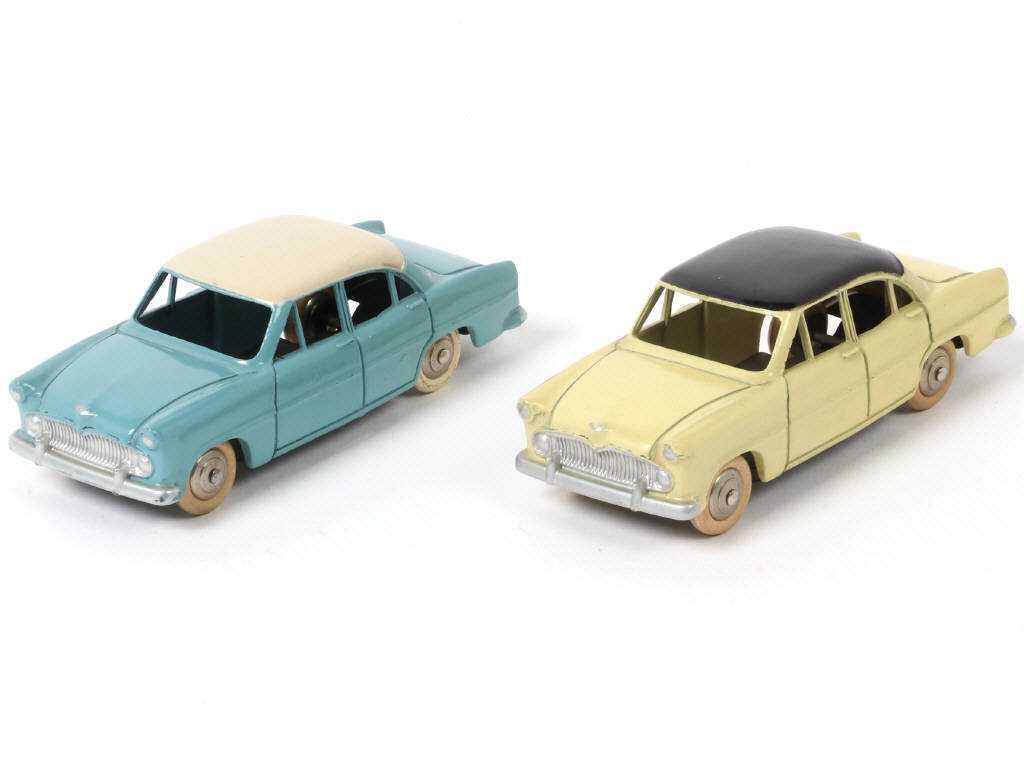 Lot 348 - DINKY TOYS (FRANCE) (2)