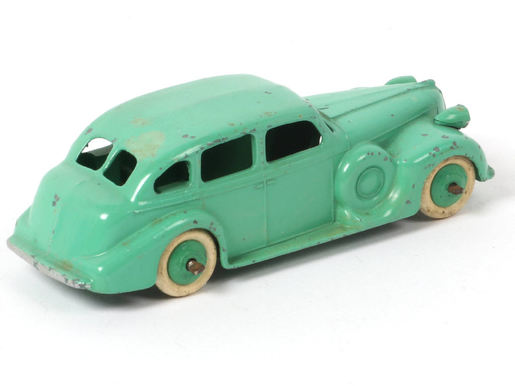 Lot 241 - DINKY TOYS (GB) (1)