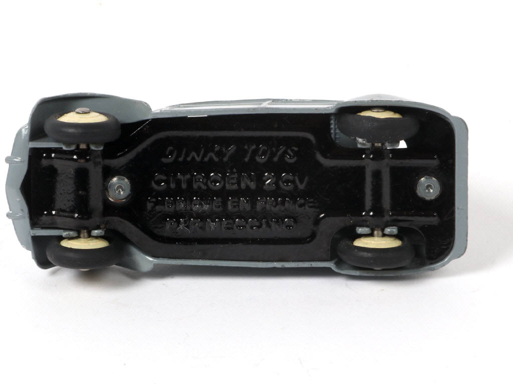 Lot 301 - DINKY TOYS (FRANCE) (1)