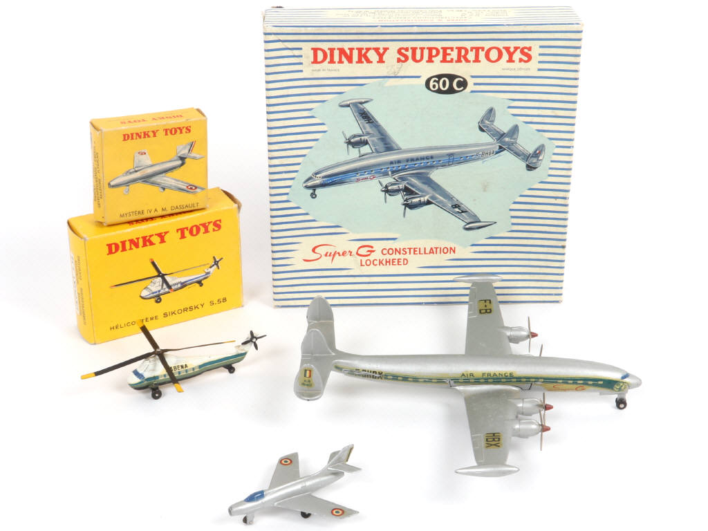 Lot 357 - DINKY TOYS (FRANCE) (1)