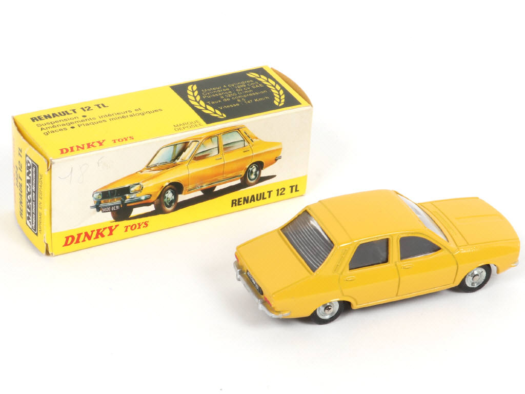 Lot 330 - DINKY TOYS (FRANCE) (1)