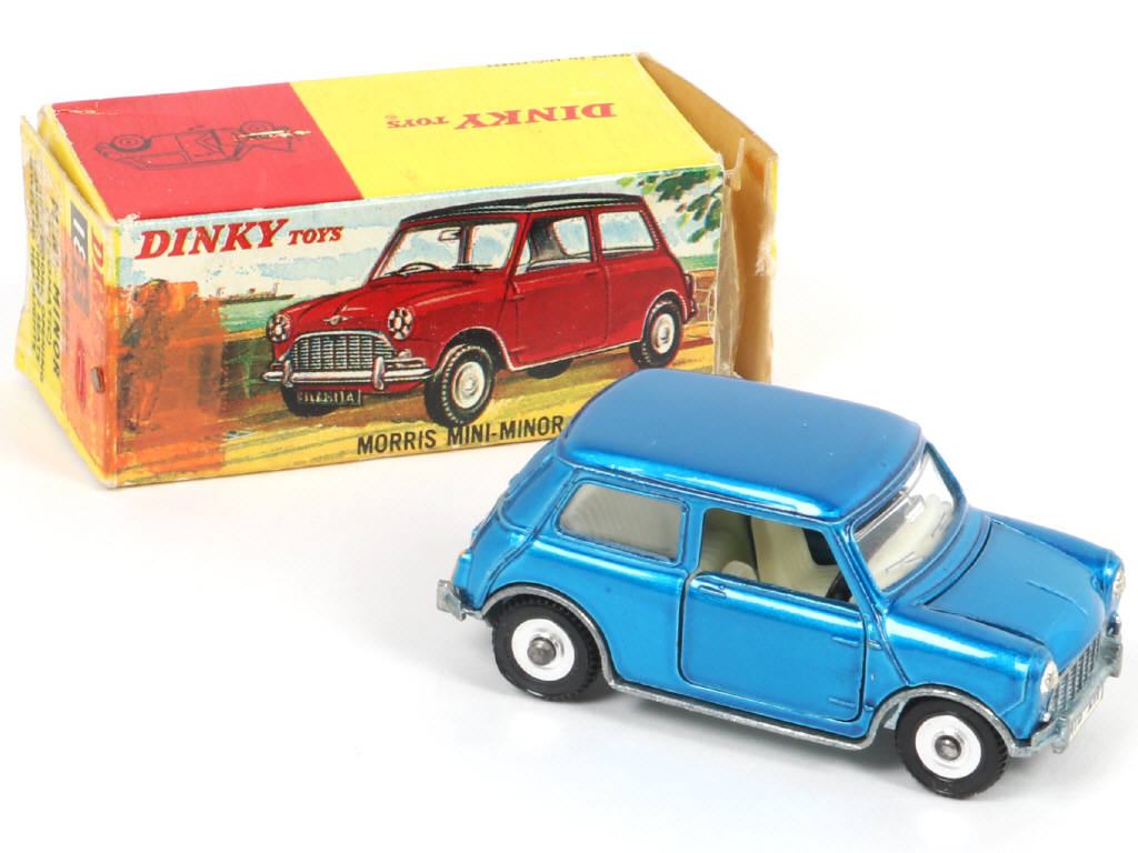 Lot 264 - DINKY TOYS (GB) (1)