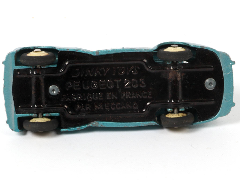 Lot 300 - DINKY TOYS (FRANCE) (1)