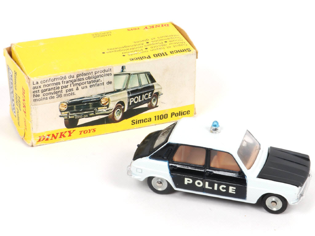 Lot 331 - DINKY TOYS (FRANCE) (1)
