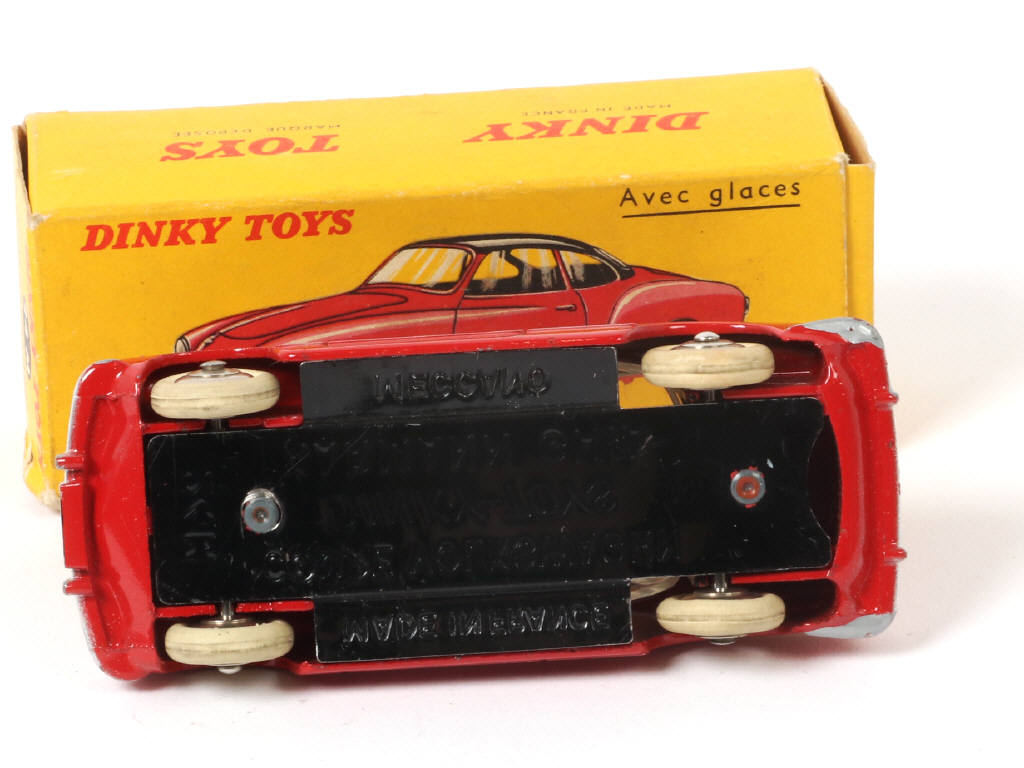 Lot 323 - DINKY TOYS (FRANCE) (1)