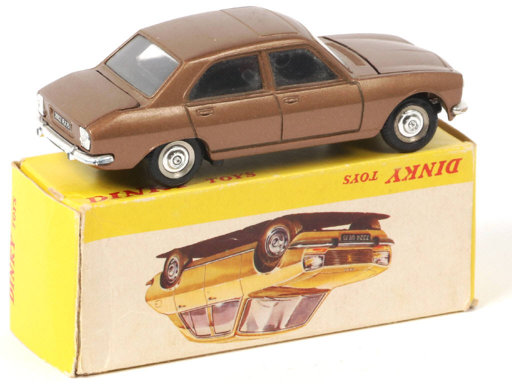 Lot 333 - DINKY TOYS (FRANCE) (1)