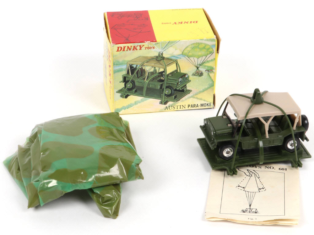 Lot 275 - DINKY TOYS (GB) (1)