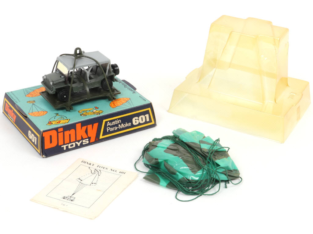 Lot 274 - DINKY TOYS (GB) (1)