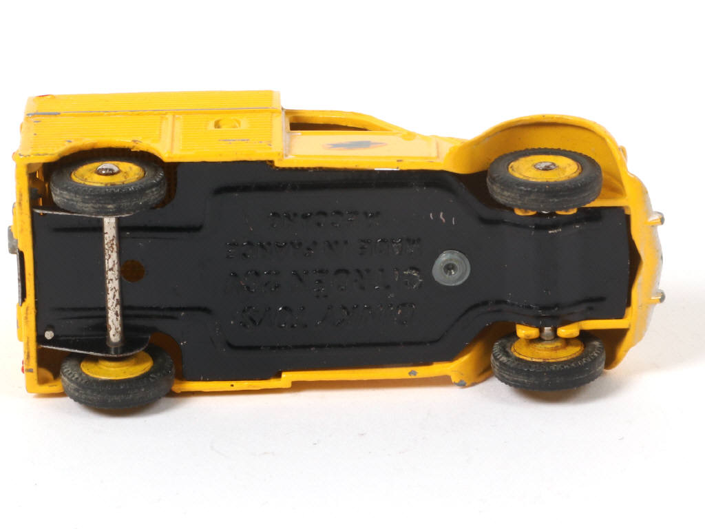 Lot 309 - DINKY TOYS (FRANCE) (1)