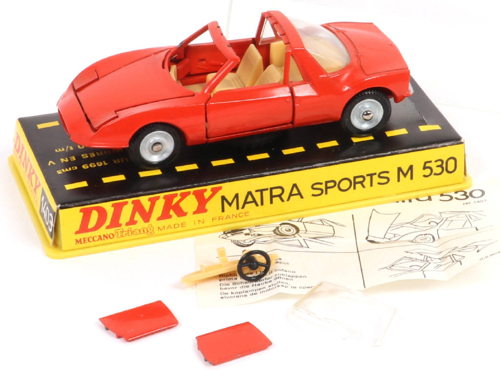 Lot 329 - DINKY TOYS (FRANCE) (1)