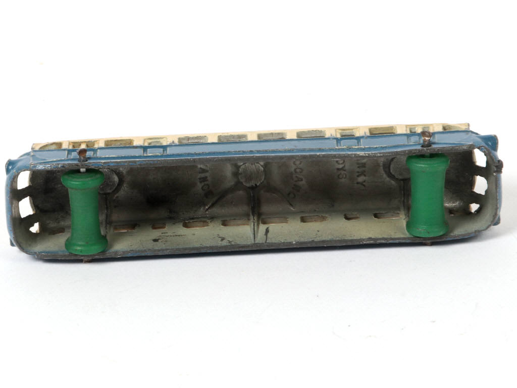 Lot 291 - DINKY TOYS (FRANCE) (1)