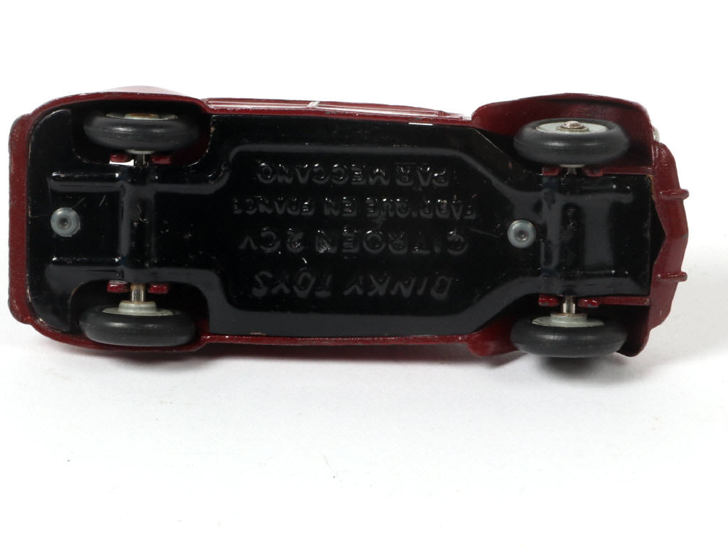 Lot 307 - DINKY TOYS (FRANCE) (1)