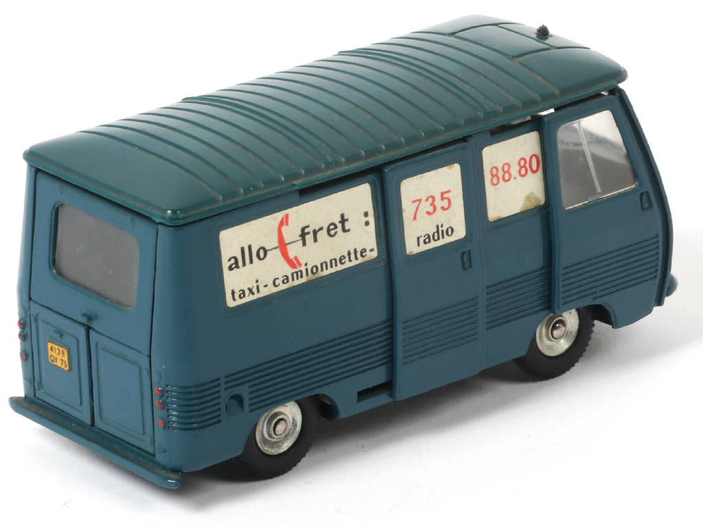 Lot 320 - DINKY TOYS (FRANCE) (1)
